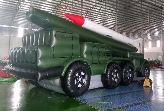 水磨沟军事导弹发射车